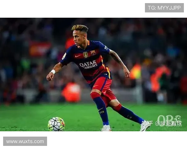 内马尔领衔足球明星阵容解析及其在全球足坛的影响力探讨